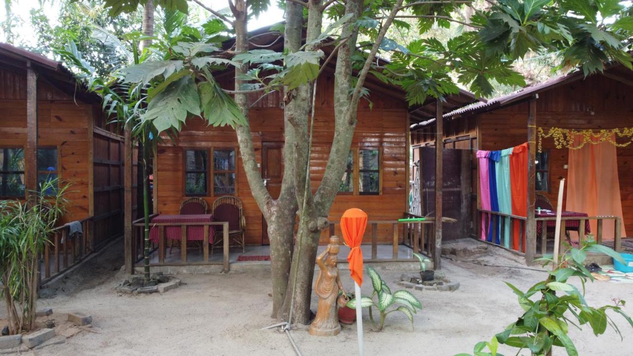 Fernandes Bar And Restaurant Bed & Breakfast Canacona Dış mekan fotoğraf